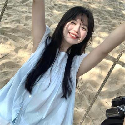 拳头在哭泣